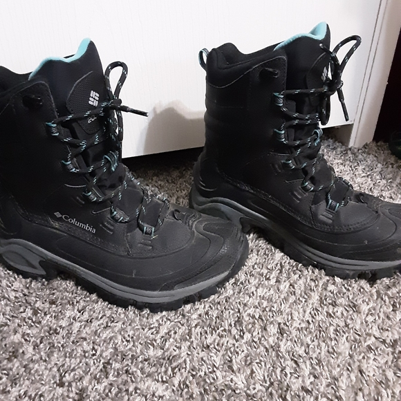 Columbia Snow boots - Picture 2 of 4